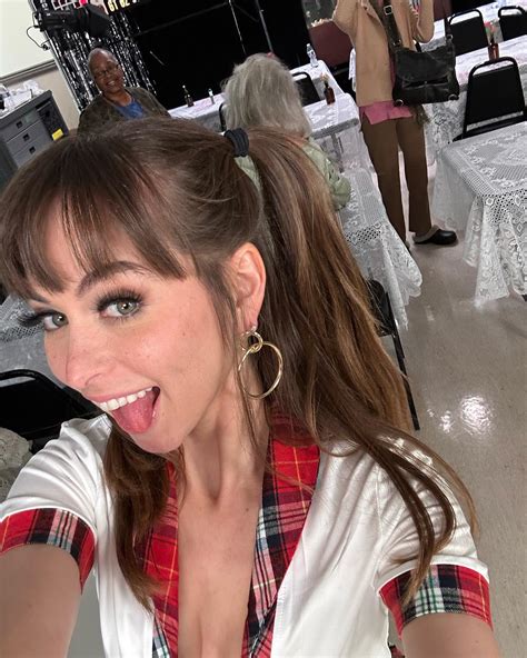 riley reid anus